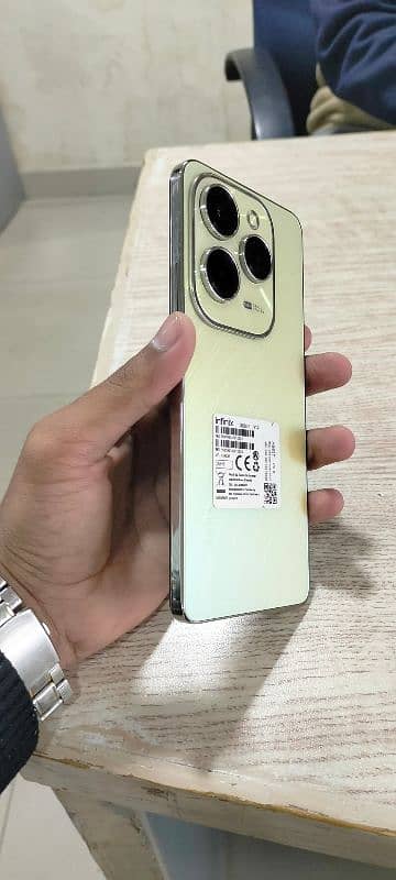 Infinix Hot 40 pro 10/10 0