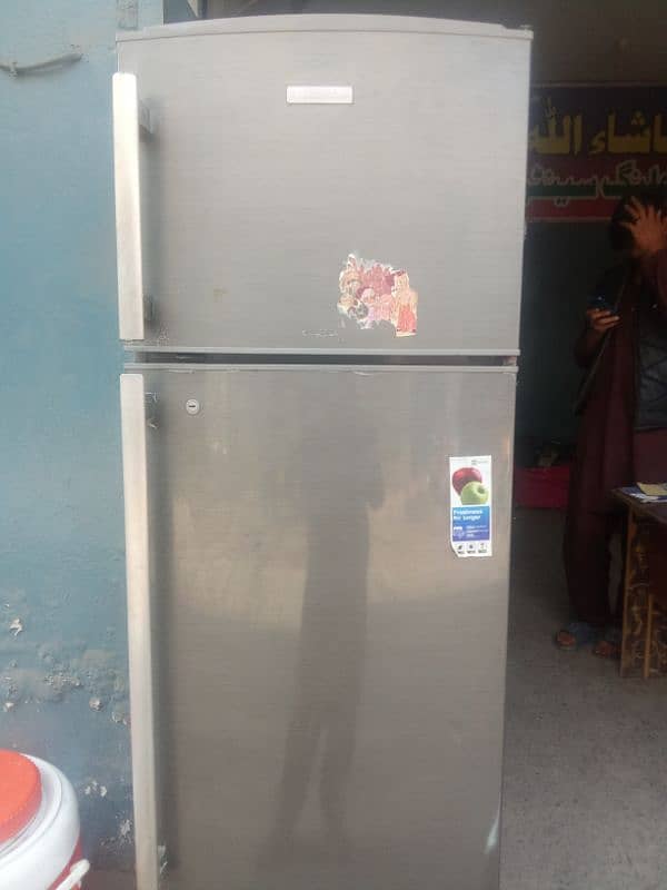 Electrolux bikul ok hai jnhmn compressor hai 1