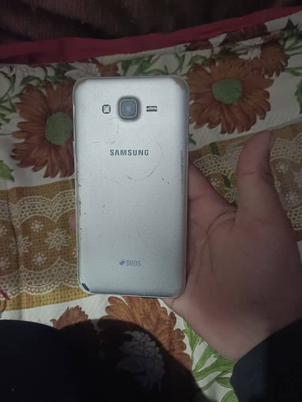 Samsung j7 3GP RAM 32GB memory 7