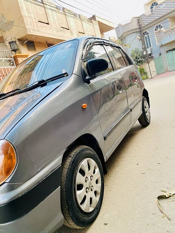 Hyundai Santro 2007 in very excellent condition urgently sale 12