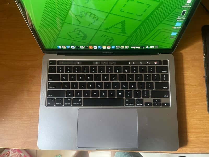 Apple MacBook Pro  M2 2022 13-inch 10