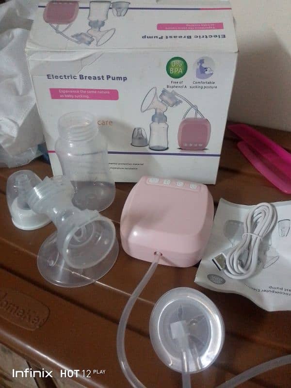 Breast electric pump 0 %B. P. A 0