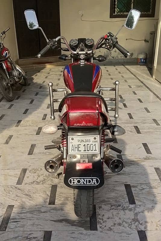 Honda Special Edition 200cc bike 3