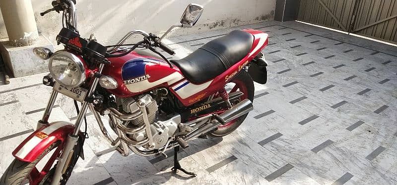 Honda Special Edition 200cc bike 4