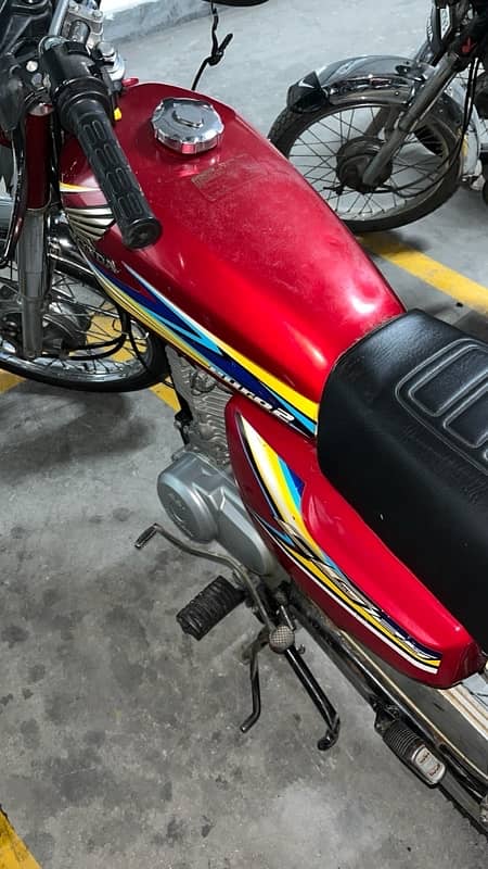 Honda 125 (9/10) 3