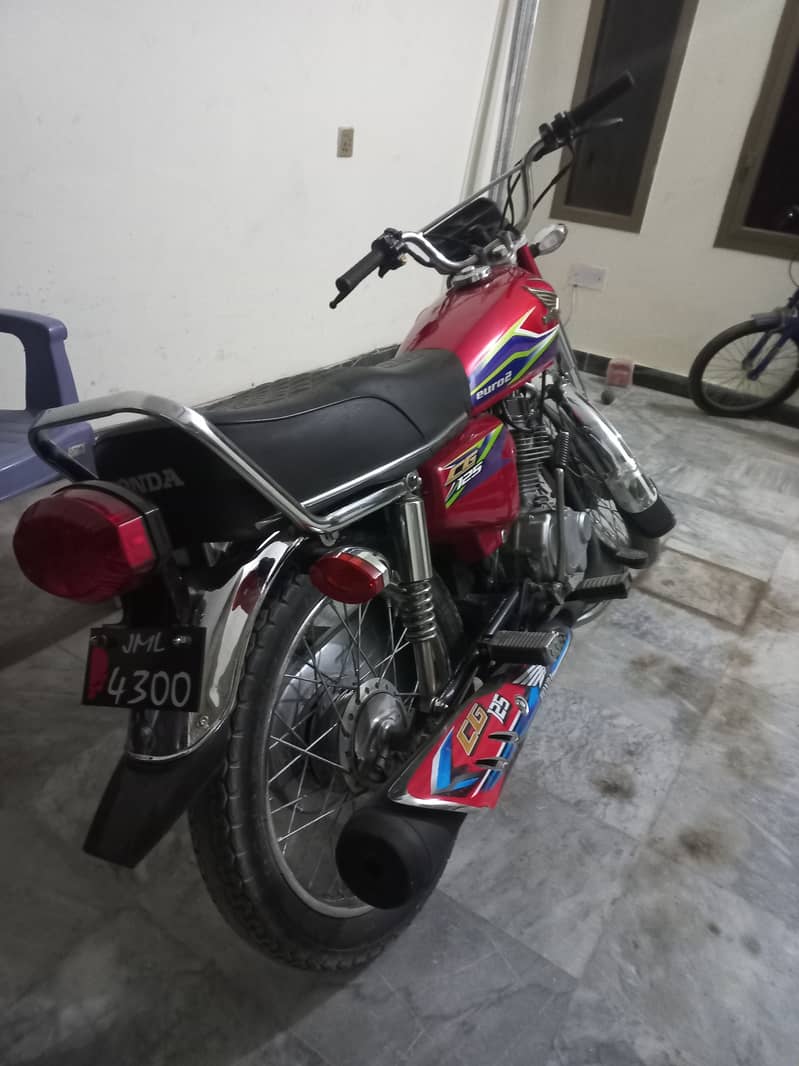 Honda CG 125 2017 3