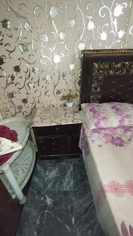 Double bed for sale (call: 03249497210) 5