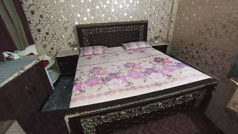 Double bed for sale (call: 03249497210) 8