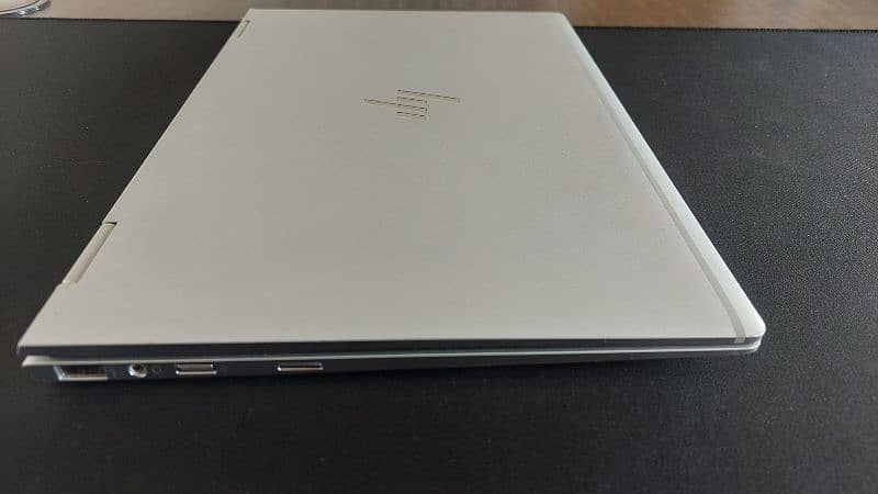 HP EliteBook 1030 G4 X360 2