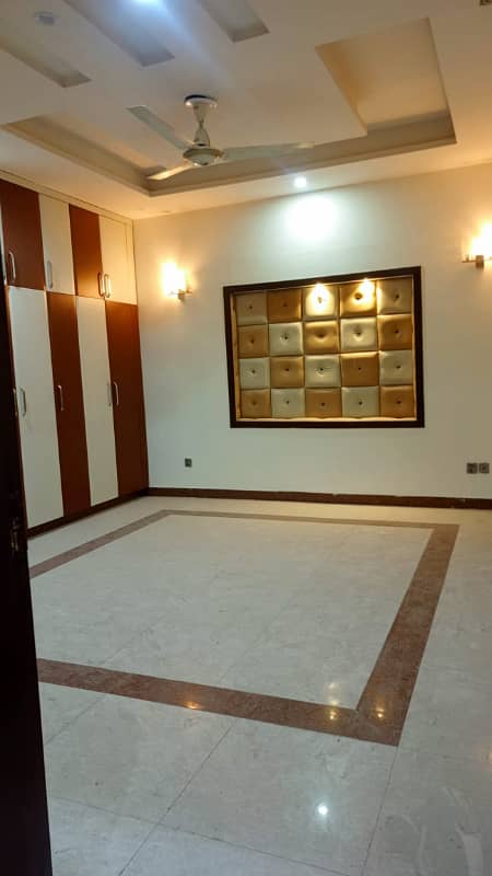 1 Kanal House for Rent in Johar Town Near UCP Best For office (Call center + Software house+ Guest House+Beauty Paular+Saloon+ Hotel) 2