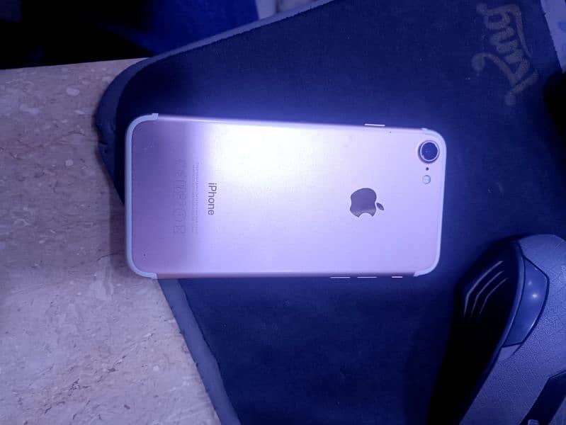 iphone 7 PTA Approve 128GB all Sim Works gaming best cam 03299935442 8