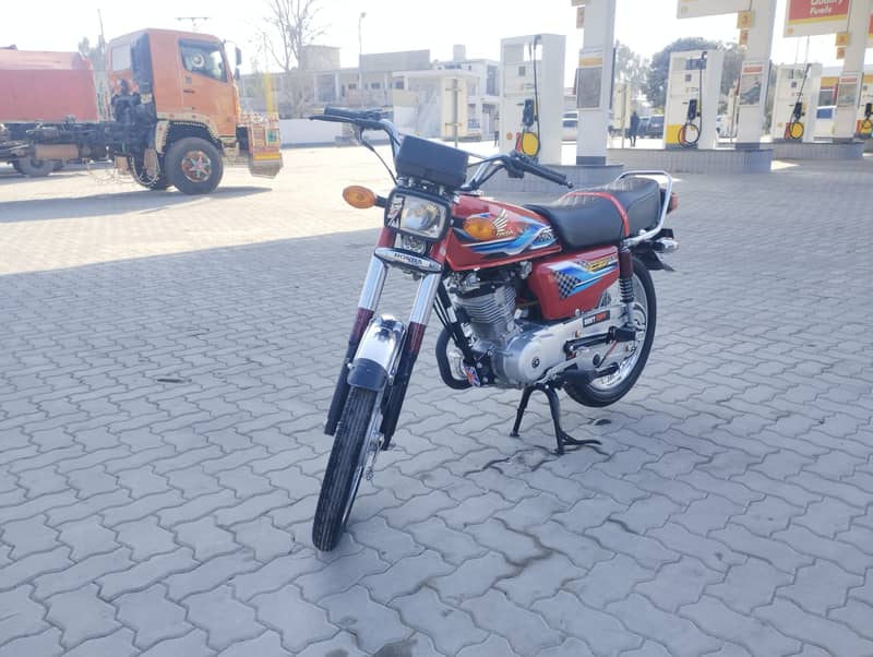 Honda CG 125 2024 RED 3