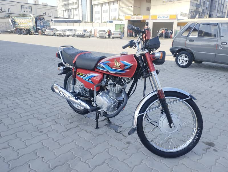 Honda CG 125 2024 RED 8