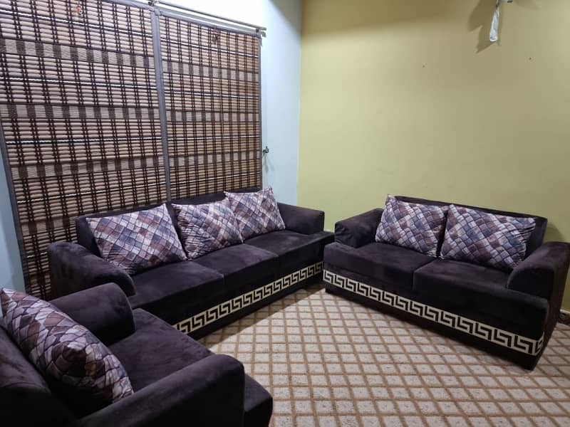 Furnished 5 Marla Full House For Rent In Sector E Bahria Town 12