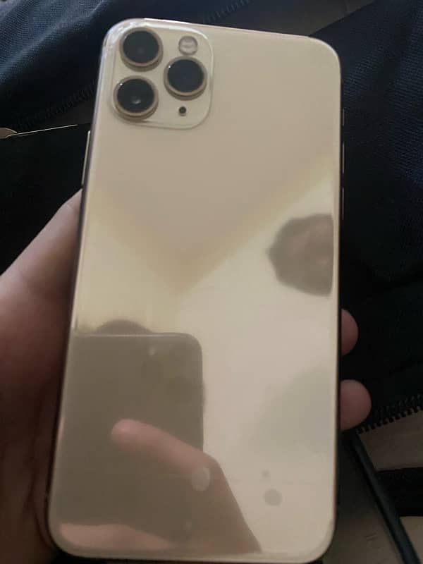 iphone 11pro sim working golden demanding clr for sale 0