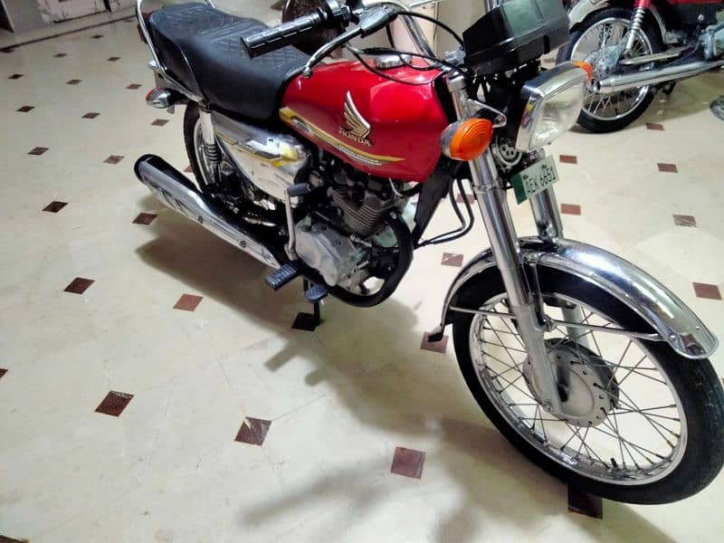 Honda CG 125 Spacial Edition 2