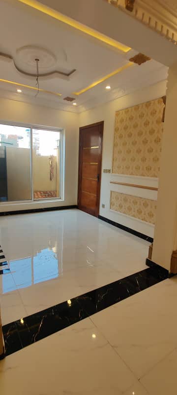 NEAR TO FATIMAH JINNAH MEDICAL COLLEGE 5 MARLA HOUSE AVAILABLE FOR SALE IN JUBILEE TOWN - BLOCK F 4