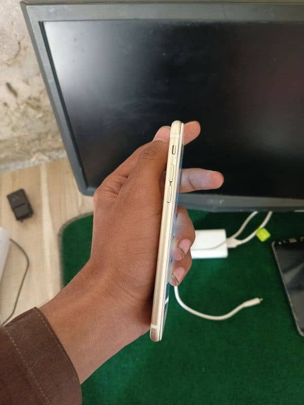 iPhone 6 Bypass 128 GB 3