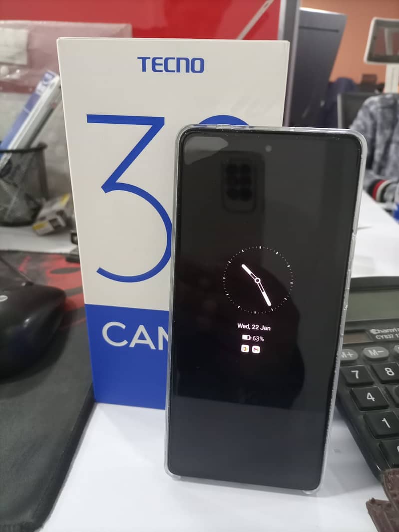 TECNO Camon 30 1