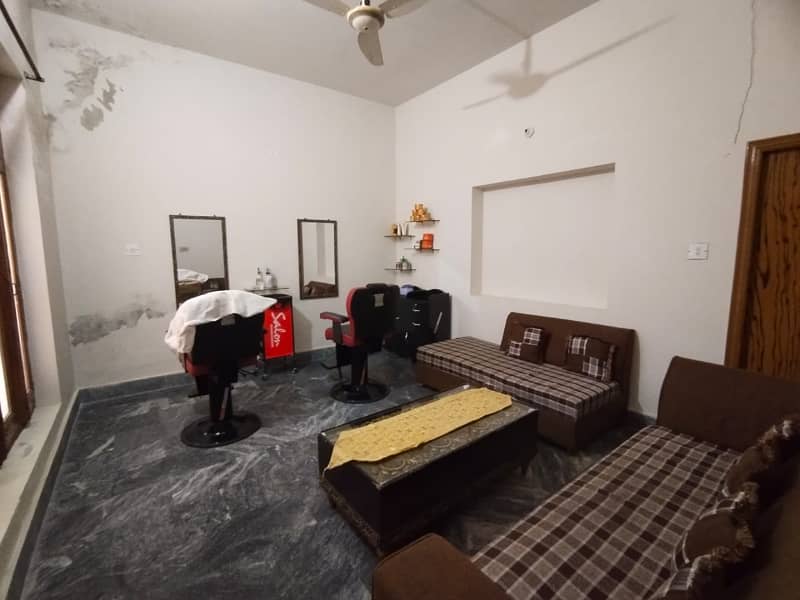 5 Marla Semi-Double Story Good Conditioned House For Sale Madina town Faisalabad 2