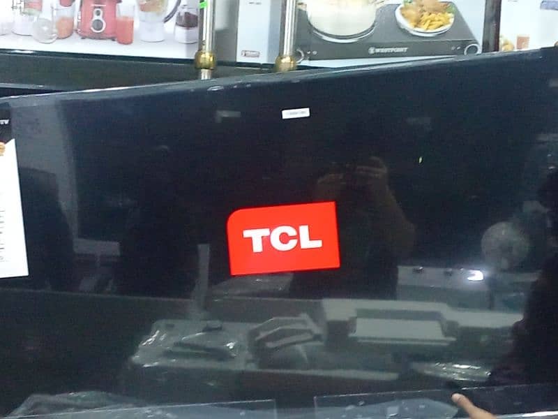 TCL 55P71b 55 tv box packed 0