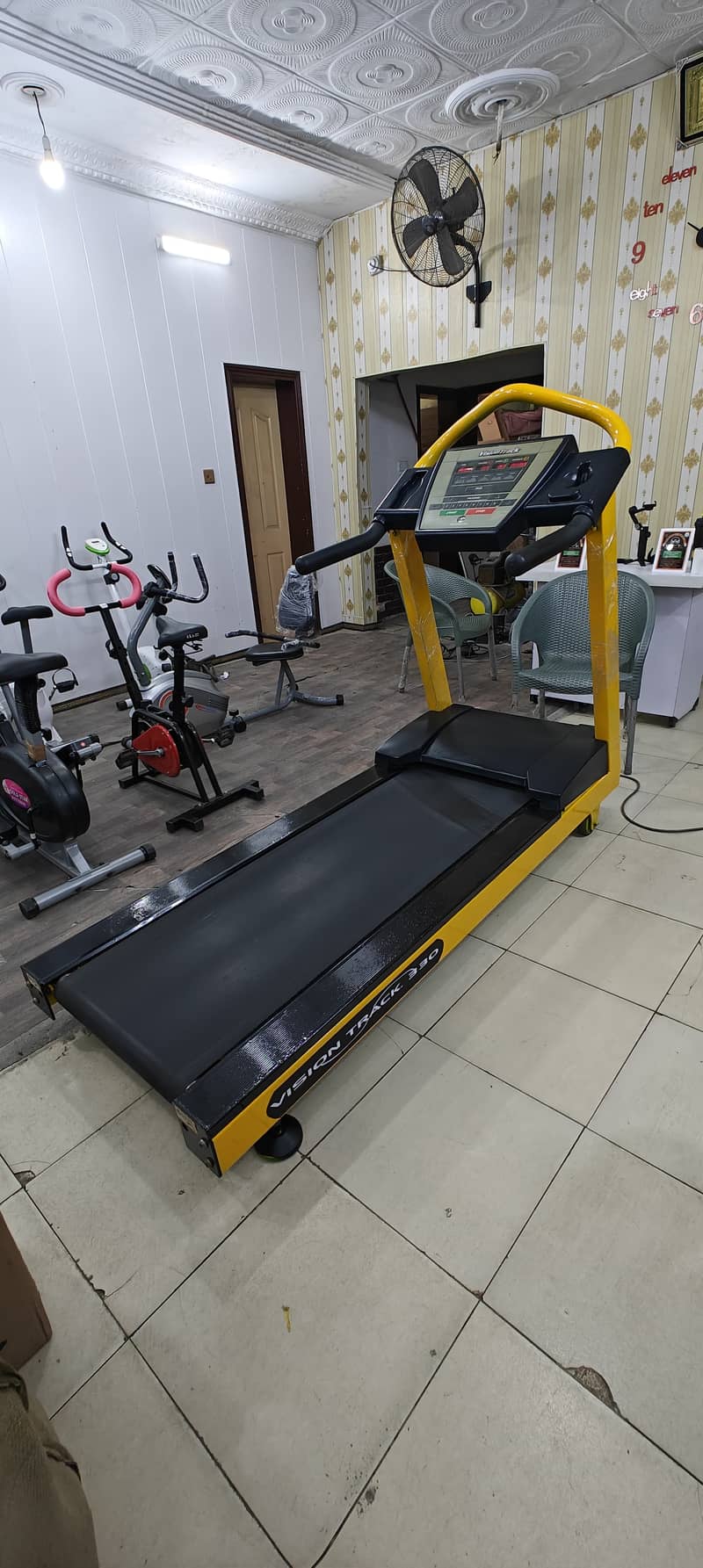 Treadmills/ Running Machine /Electronic Treadmill /Commercial Treadmil 3