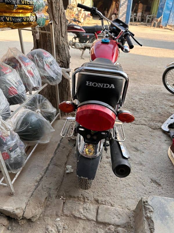 Honda 125 20 model 25Registrd 6