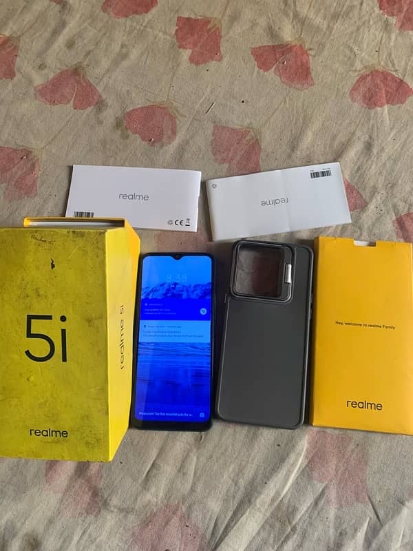 realmi 5i 4/64GB with box 5000mh battery 10/9 4