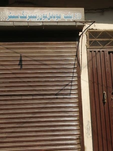 shop shutter. shop door, shop cover, good condition s 3