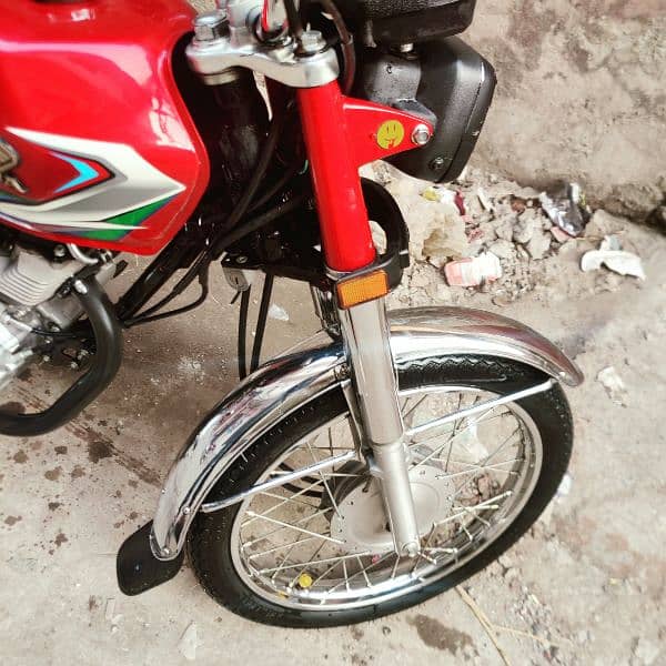 honda 125 2023 with genuine parts 5