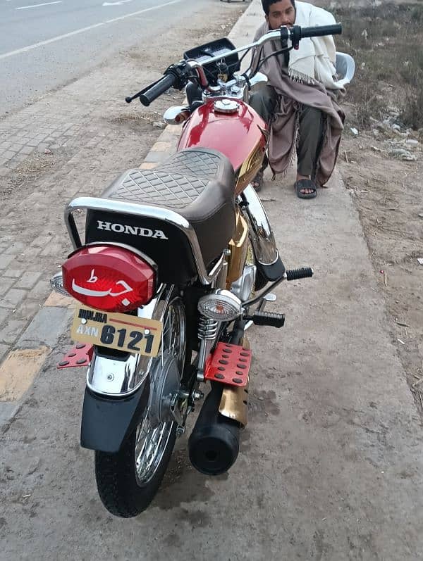 Honda cg125 self start gold adition 2