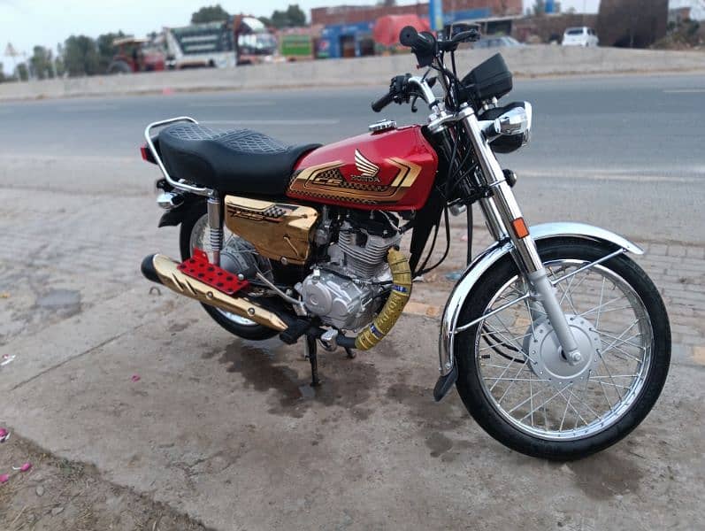 Honda cg125 self start gold adition 4