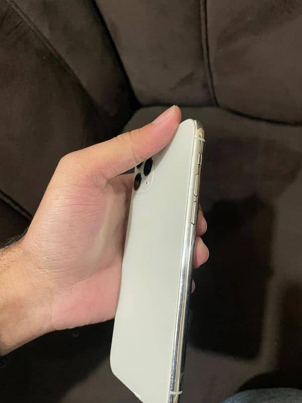 Iphone 11 pro pta approved 4