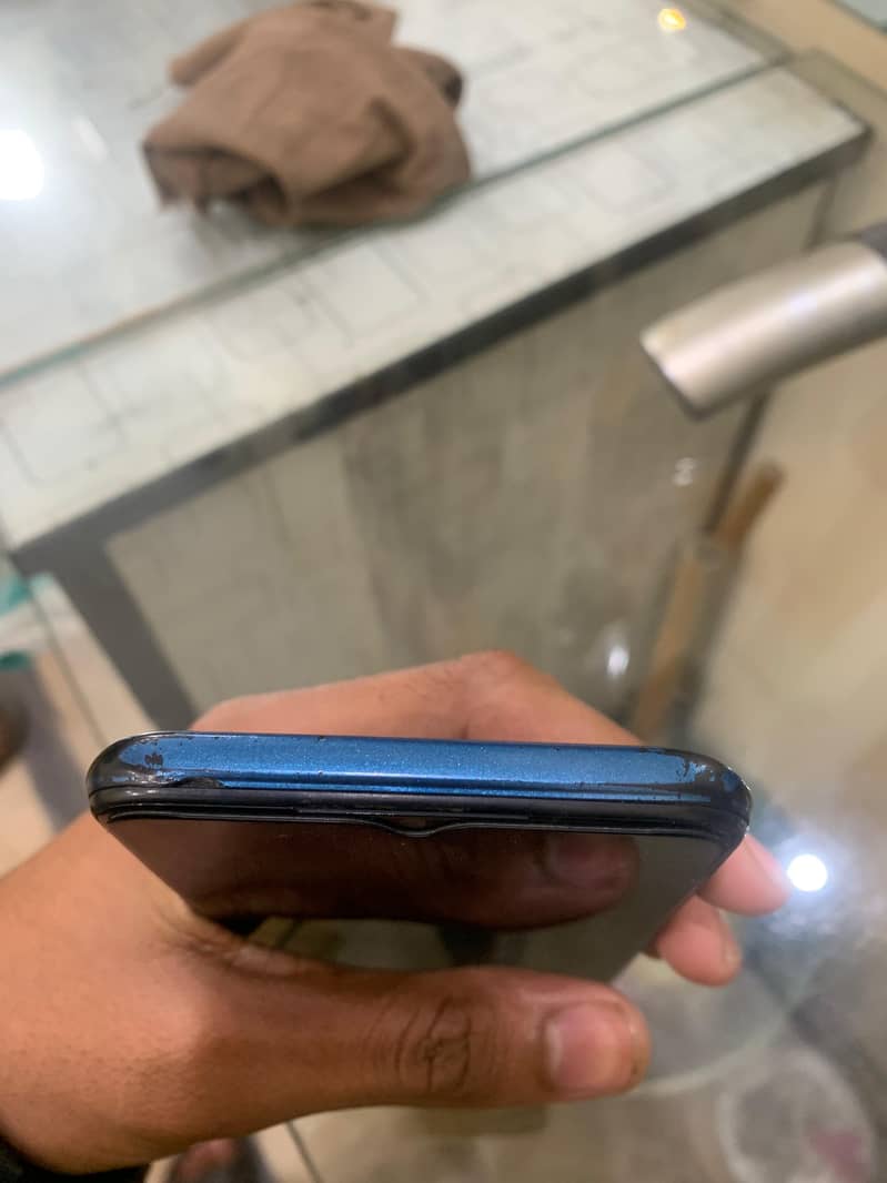 Infinix hot 9play 4/64 4