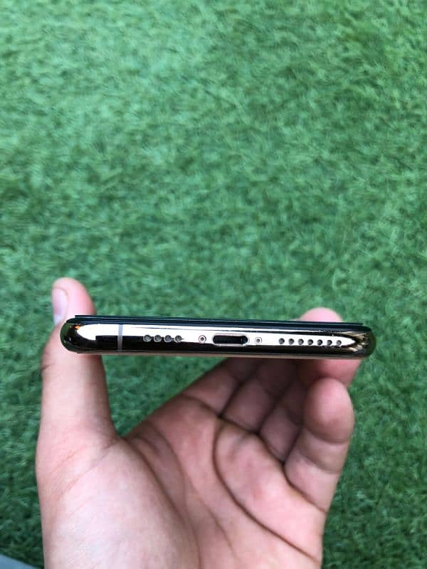 XS MAX NON PTA 3