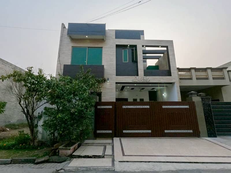 8 Marla Spacious House Available In P & D Housing Society - Block B1 For sale 0