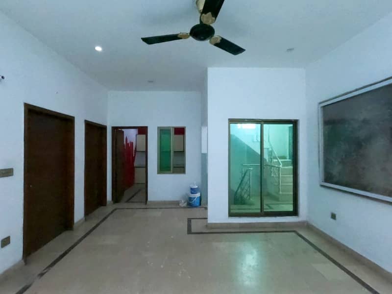 8 Marla Spacious House Available In P & D Housing Society - Block B1 For sale 27