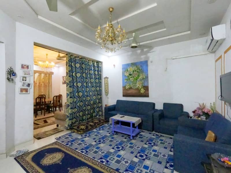 8 Marla Spacious House Available In P & D Housing Society - Block B1 For sale 32