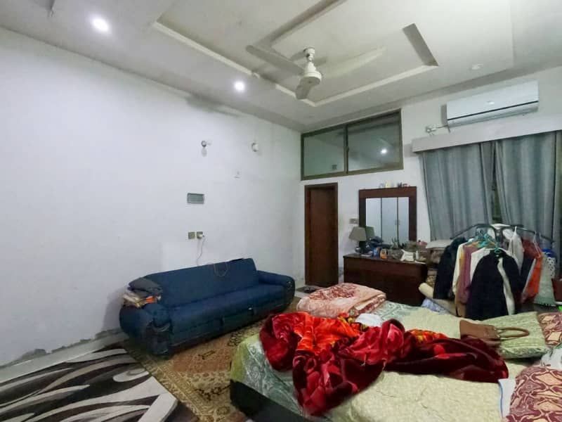 8 Marla Spacious House Available In P & D Housing Society - Block B1 For sale 42