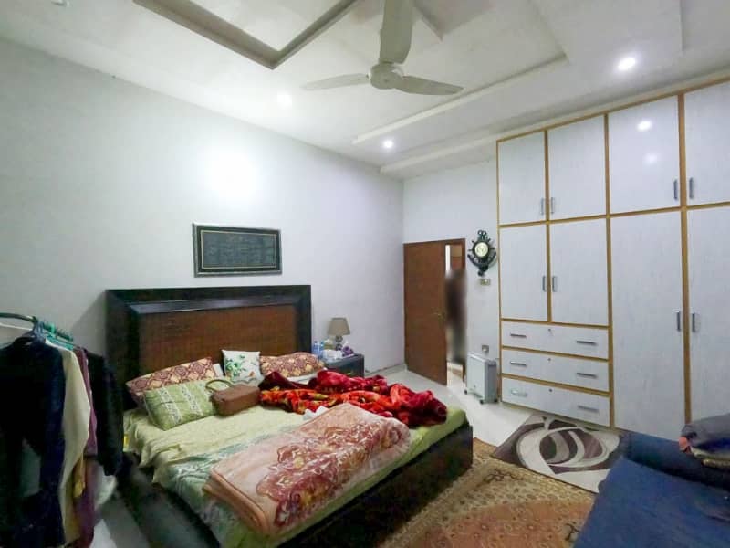 8 Marla Spacious House Available In P & D Housing Society - Block B1 For sale 43