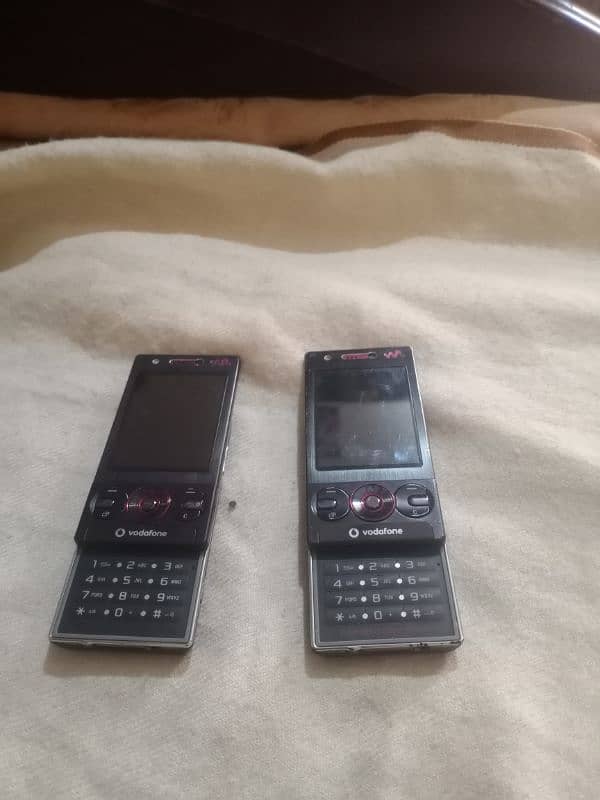 Sony Ericsson W 715nokia6120 2