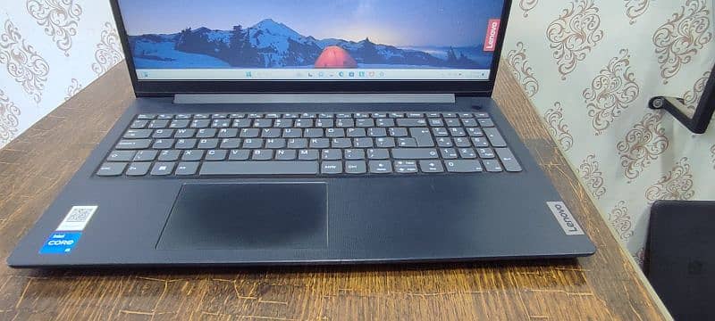 Lenovo v15 i5 12th 12500H 12core 10