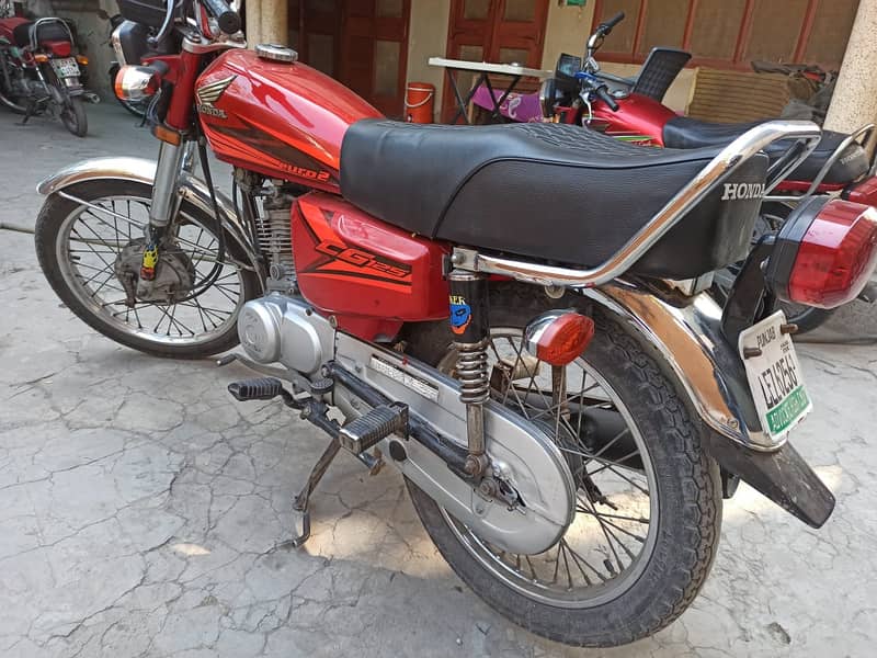 Honda CG 125 2019 3