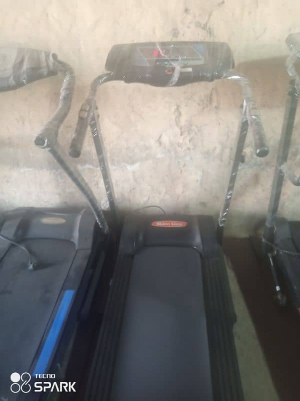 Slimline treadmill jogging machine 2