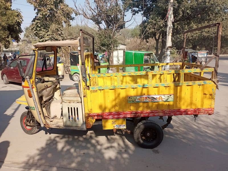 Lordar Rickshaw 0