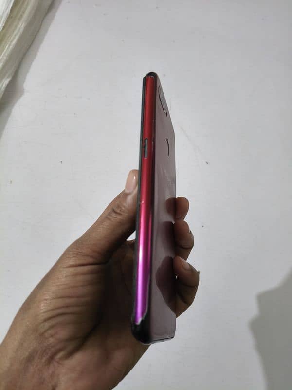 OPPO F9 (4+64 GB) best battery timing 3