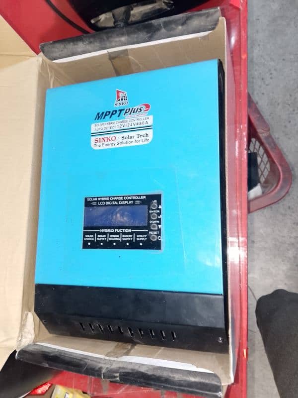 sinko mppt charge controller for sale 1.5 year use . 1