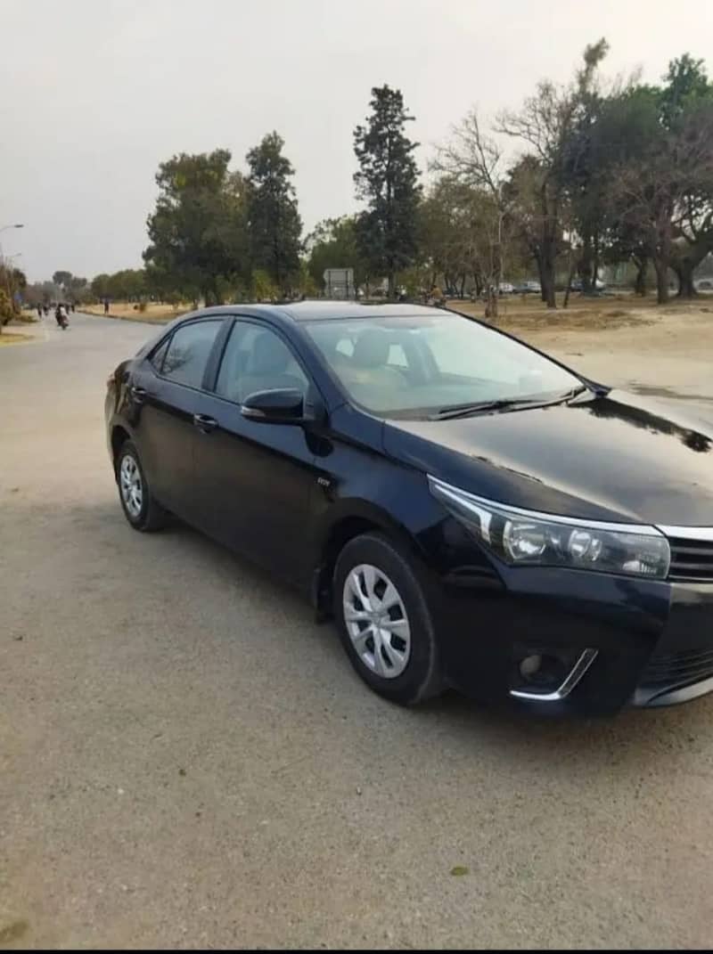 Toyota Corolla GLI 2016-17 1