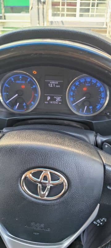 Toyota Altis Grande 2016 1.8 8