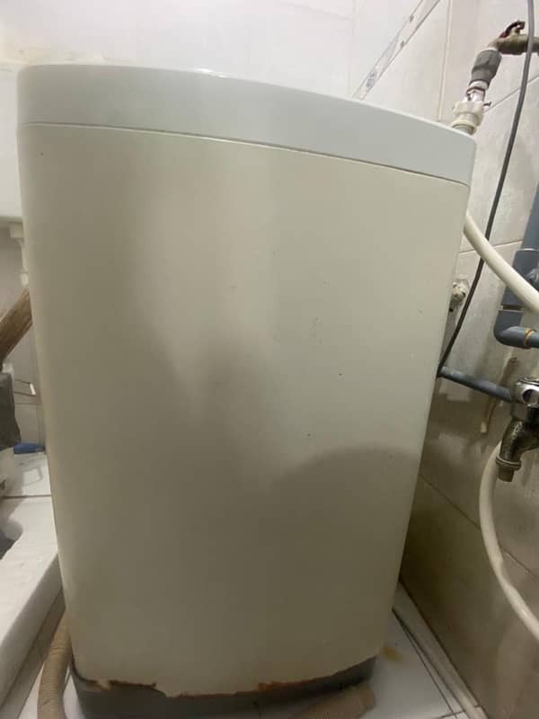 used Haier top load washing machine washing 8:5 kg 2